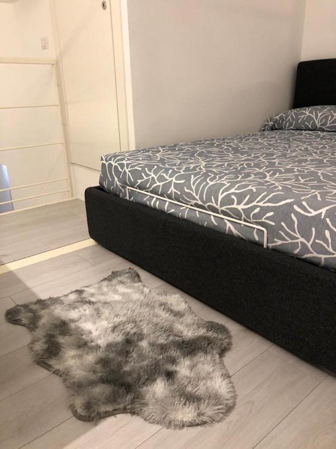 Savoia 19 * Milán